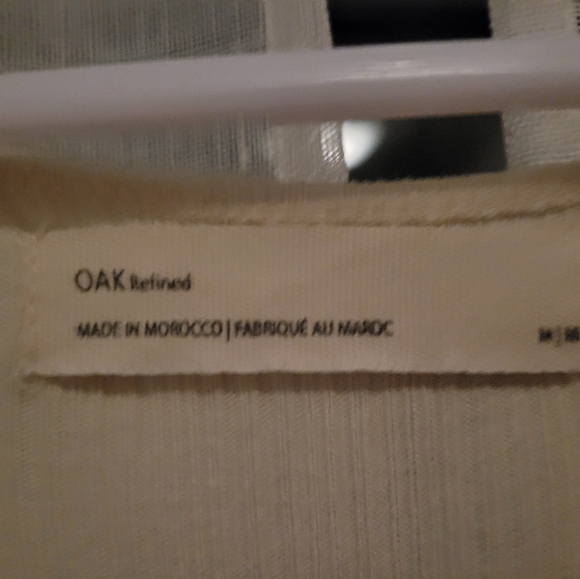 Cropped Cream Long-Sleeve Top with Flared Sleeves - Picture 3 of 3